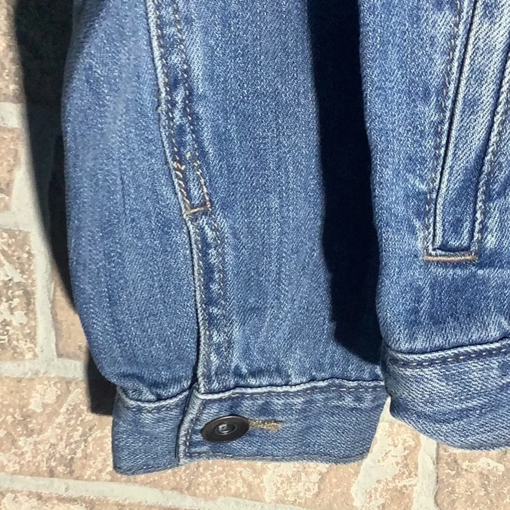 The Children’s Place NEW - Sz XL (14yrs) - light denim jacket w/ pockets